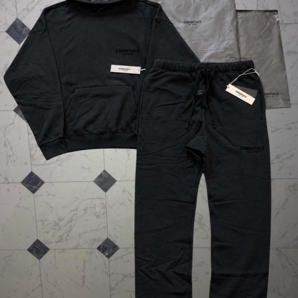 Fear of God Essentials Stretch Limo/Black M Tracksuit Set